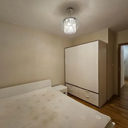 3-pok Klimasa 37a Komfort Balkon Garaz 브로츠와프