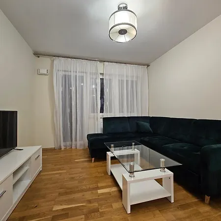 3-pok Klimasa 37a Komfort Balkon Garaz 브로츠와프